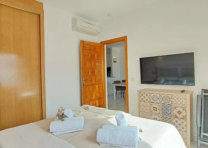 Azurea M A Apartamento